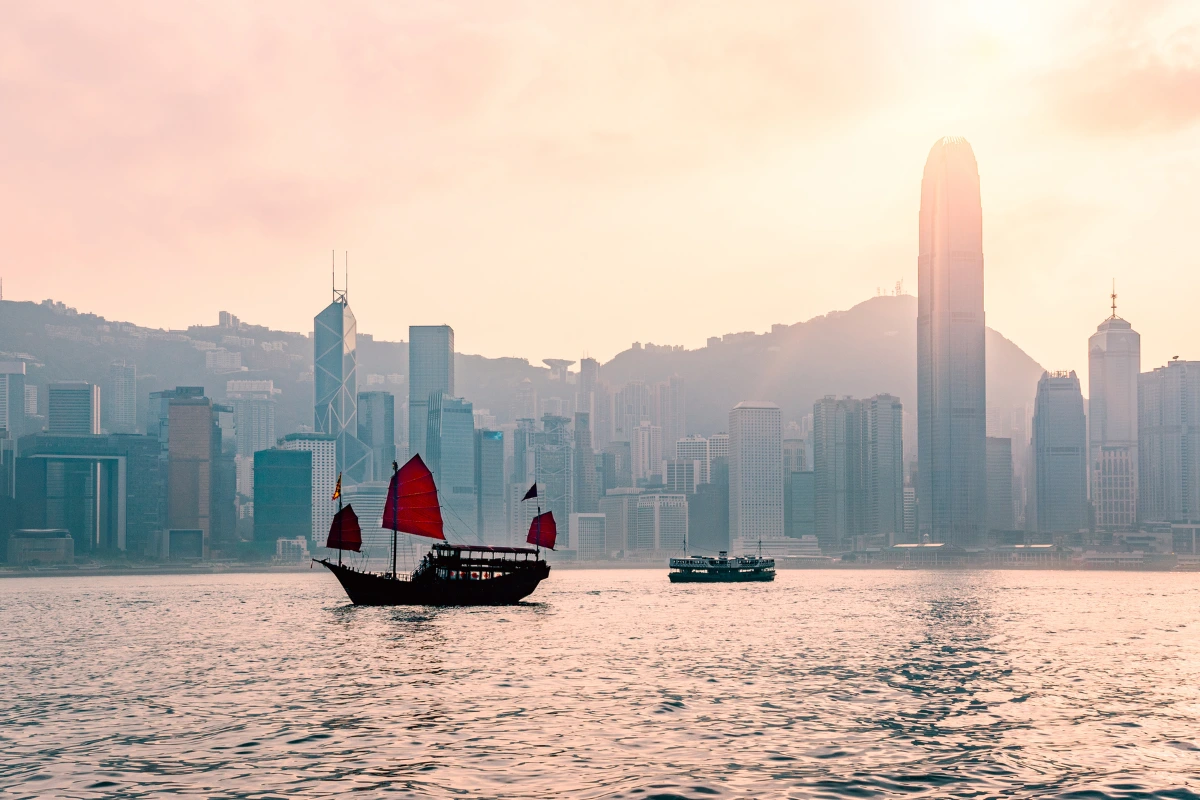 8 Ways to Experience Hong Kong Like a Local