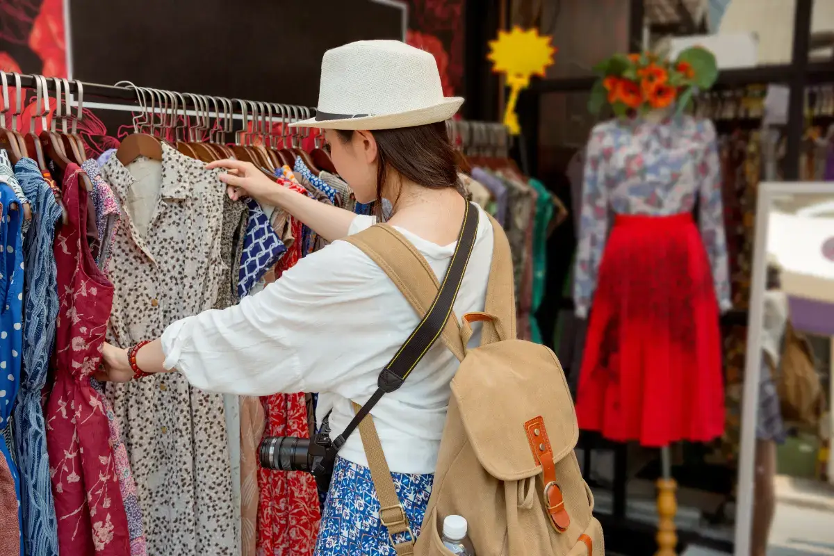 Street Shopping